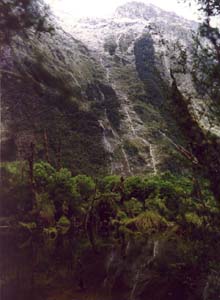 Mountains and waterfalls between Glade House and Pampolona Lodge.