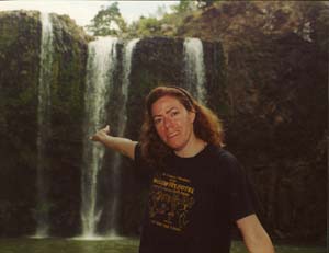 The famous Willow Pet Hotel tee shirt at Whangarei Falls.