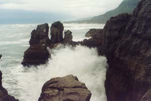 Crashing wave at Pancake Rocks.