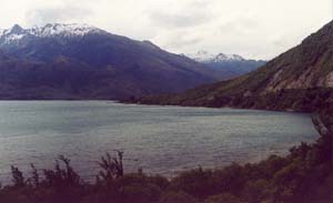 Lake Wanaka on the way to Queenstown.