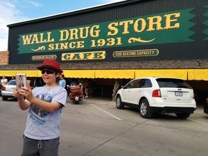 Robert taking a selfie at Wall Drug, July 11, 2017