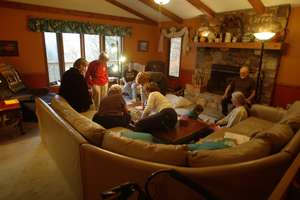 November 22, 2007 (Julie, Sarah, Lois, Loren III, Susan, Jean, Aaron, Loren Jr., Helen).